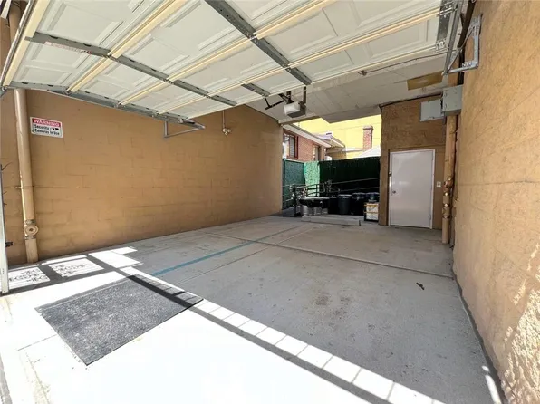 407 Ocean View Avenue image 5 of 28