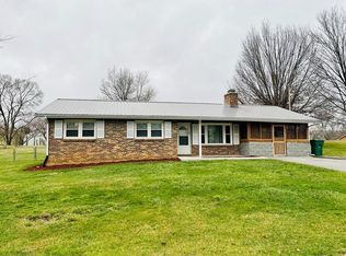 27165 Camp Comfort Hts, Abingdon, VA 24211