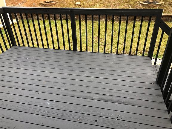 5th image of 990 Ashton Pl