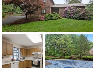 12113 Velvet Hill Dr, Owings Mills, MD 21117