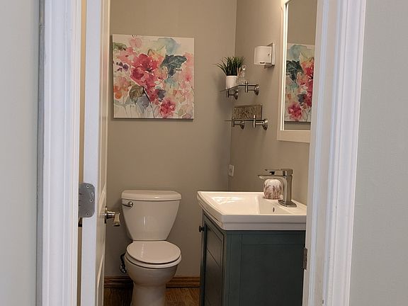 5th image of 2062 Danbury Pl