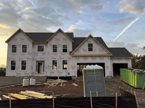 9835 Thoroughbred Rd, Warrenton, VA 20187