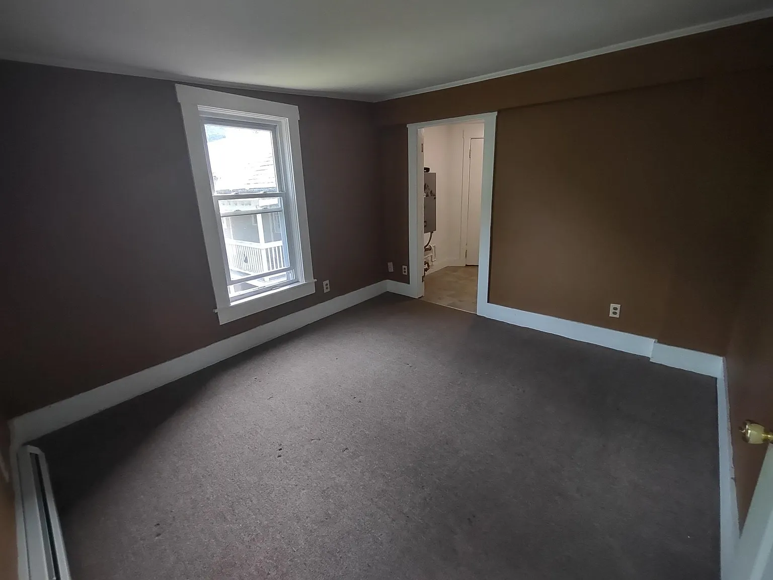 2 bed, 1.0 bath, 13862 sqft, $1,750 — Photo 3