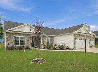2098 Raccoon Run Blvd, Winona Lake, IN 46590