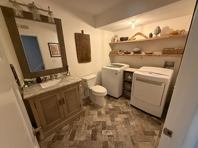 Utility / Bath .5