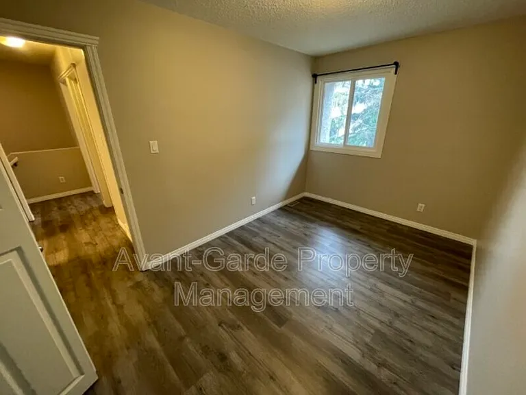 14125 82nd St NW — Photo 11