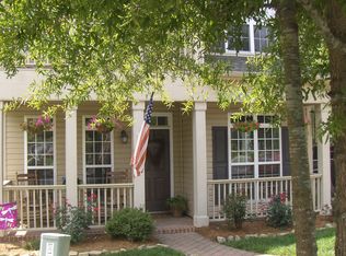 1009 Gainsborough Dr, Matthews, NC 28104