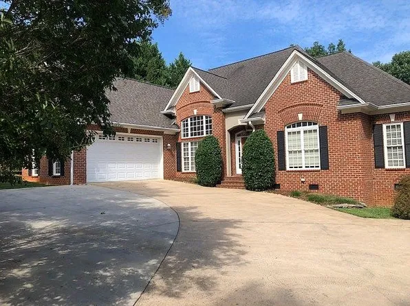 111 Ridgecrest Dr #1, Cherryville, NC 28021