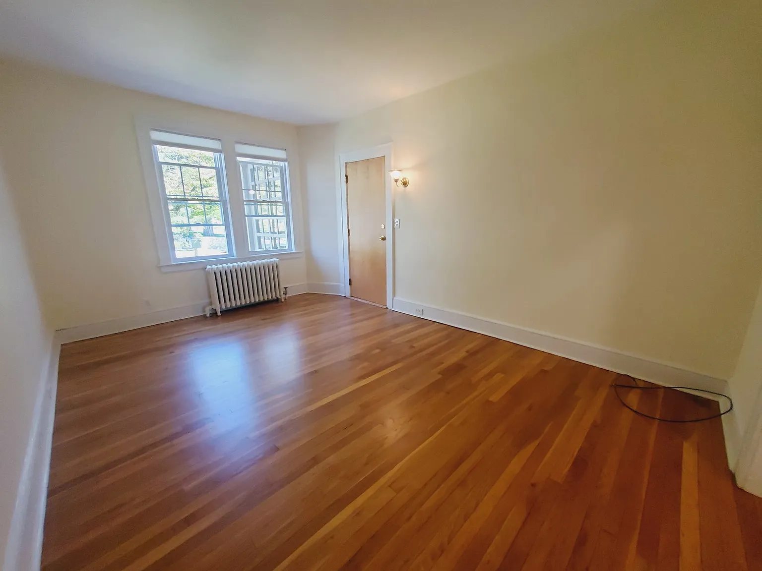 2 bed, 1.0 bath, 800 sqft, $2,600 — Photo 3