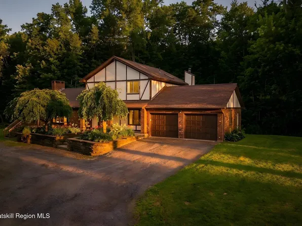 5 Maverick Terrace, Woodstock, NY 12498