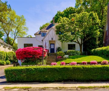 209 Pondfield Road W, Bronxville, NY, 10708