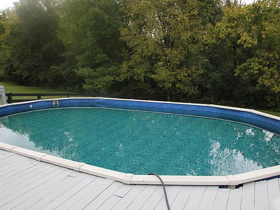 4th image of 105 Ross Ct