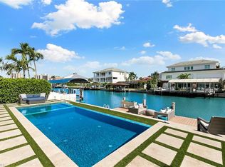 357 Egret AVE, NAPLES, FL 34108