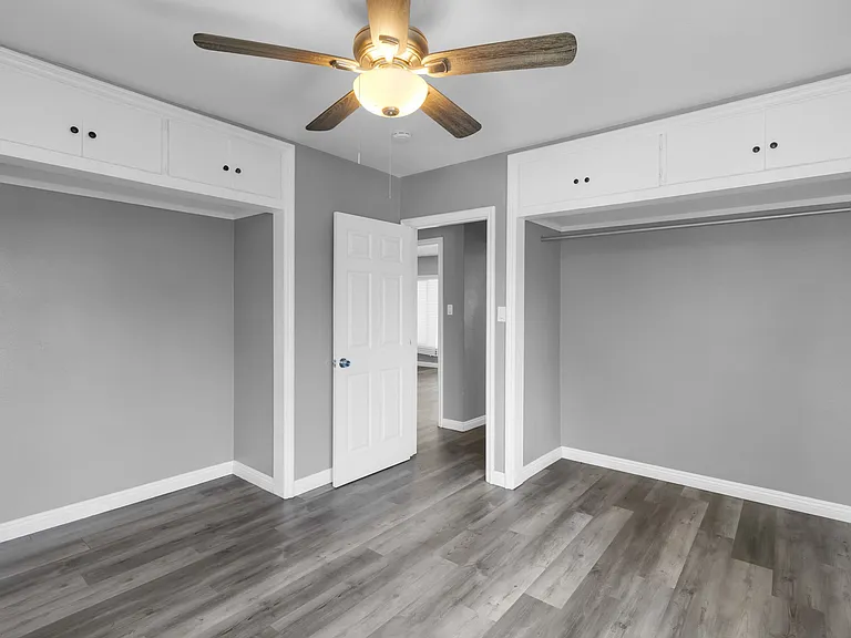 Dual Closets in 2nd Bedroom