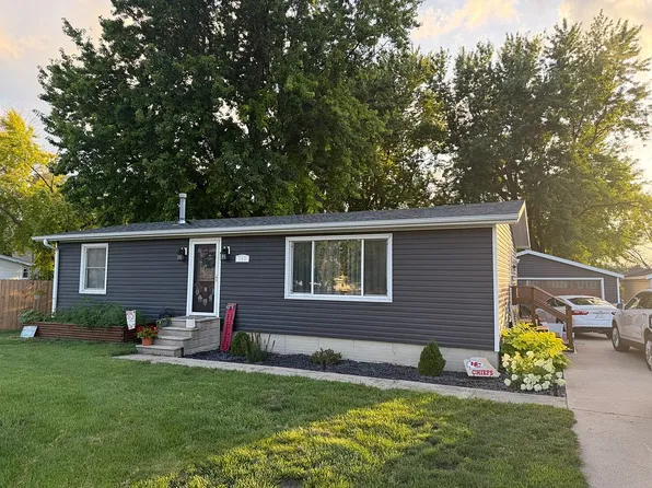 140 Seymour Ave, Garner, IA 50438