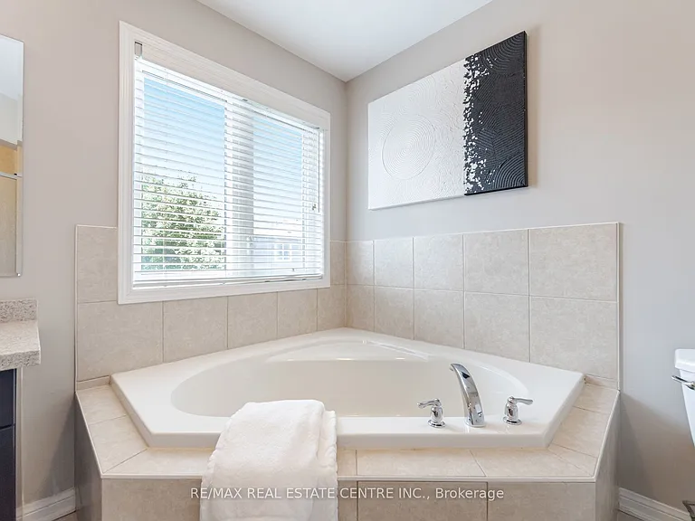 996 Savoline Blvd — Photo 29