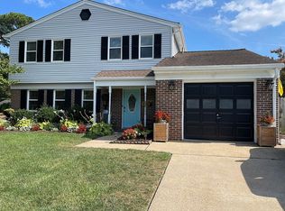 856 Saint James Dr, Virginia Beach, VA 23455