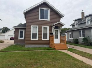 825 W 5th St, Winona, MN 55987