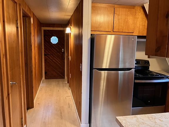4th image of 216 Lake Blaine Dr
