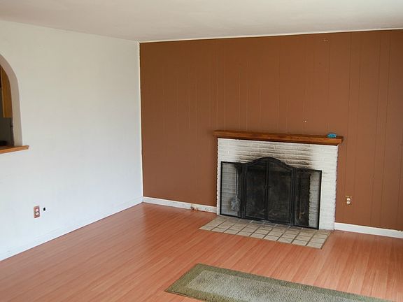 3rd image of 407 113th St S