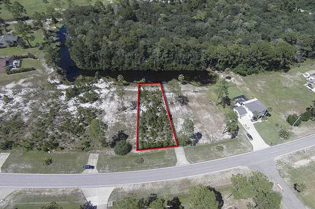 2nd image of 520 15th St N