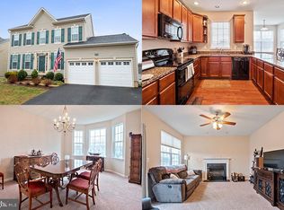 17650 Cleveland Park Dr, Round Hill, VA 20141