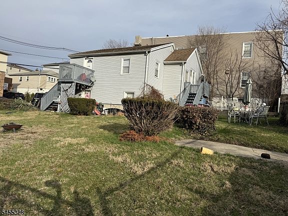 3rd image of 253 Crystal St