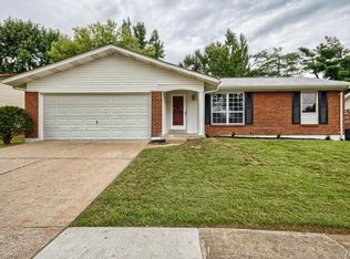 4527 Meadowford Dr, Saint Louis, MO