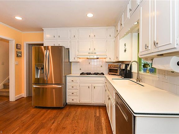 5th image of 2310 Danbury Rd