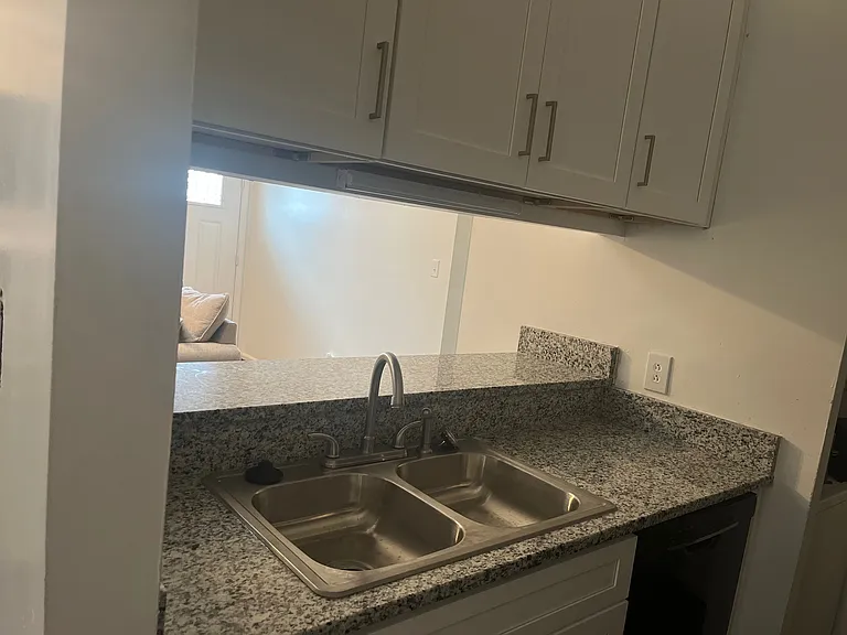 3522 Markham Ct — Photo 7