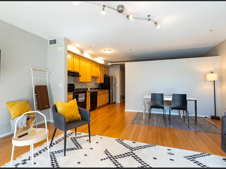 3149 Blake St #202 — Photo 8