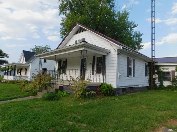 370 N 2nd St, Orleans, IN 47452