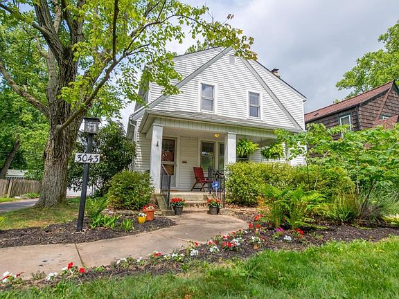 2nd image of 3043 Woodbine Pl