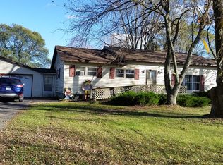 15382 Cedar Springs Ave NE, Cedar Springs, MI 49319