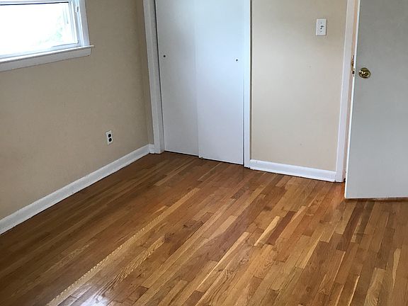5th image of 26 Lincoln Ave