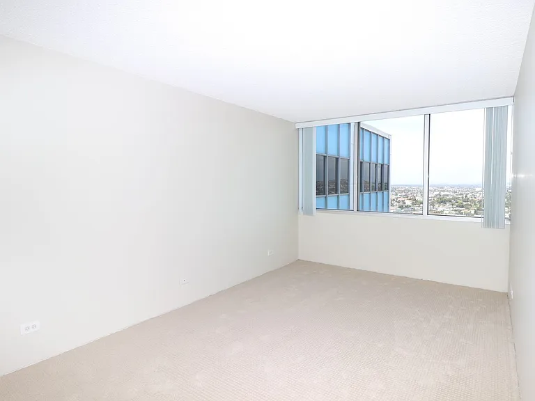 2999 E Ocean Blvd #2040 — Photo 8