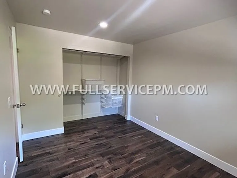7412 Military Rd S — Photo 23