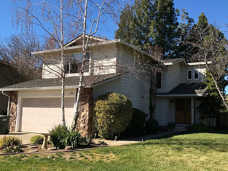 1100 Limeridge Dr — Photo 2