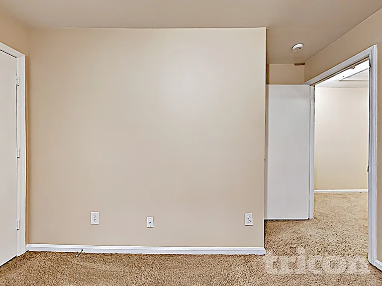 6311 Coach Hill Ln — Photo 14