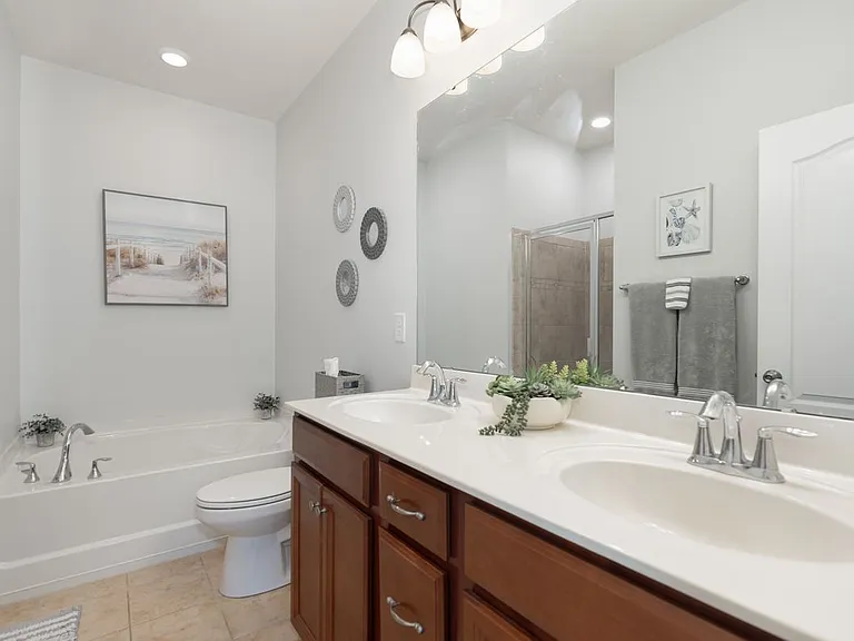 3021 Honeylocust Ln — Photo 21
