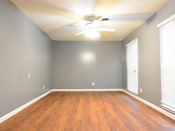 4th image of 2028 Cottingham Dr