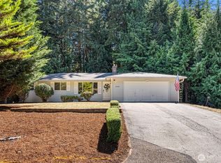 2356 Red Spruce Dr SE, Pt Orchard, WA 98366