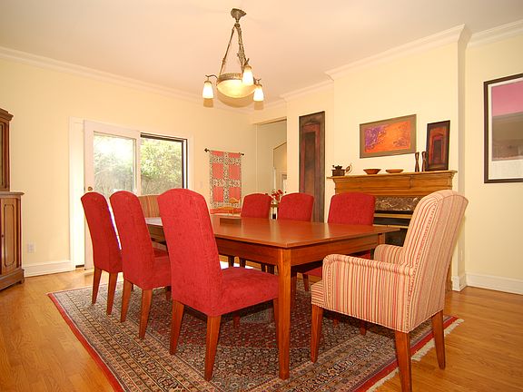 5th image of 71 Pinecrest Dr