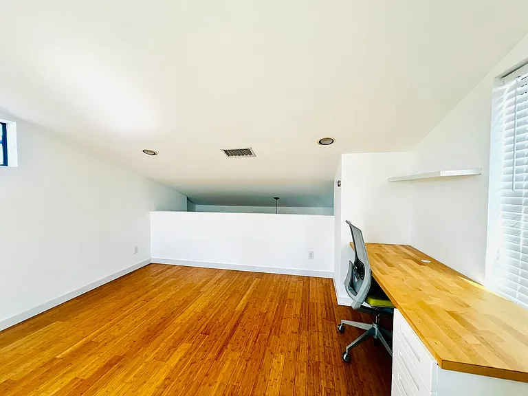 5900 Toscana Ave — Photo 19