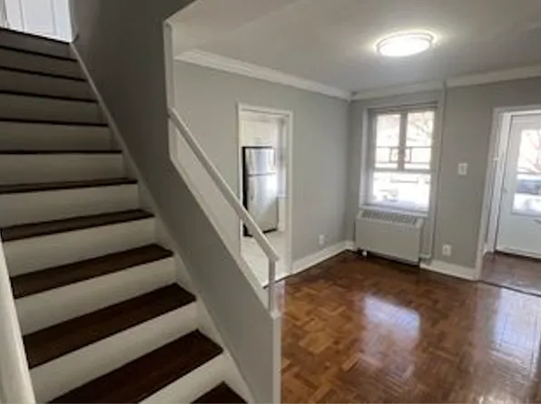 (undisclosed Address), Fresh Meadows, NY 11365