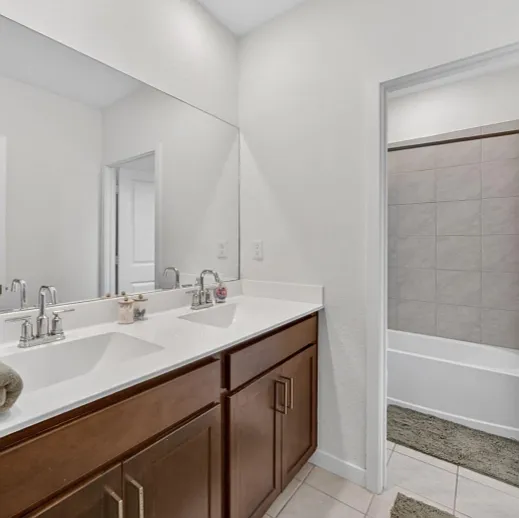 826 SE 17th St — Photo 8