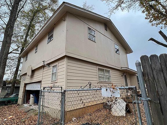 2nd image of 3205 Carter Blvd E