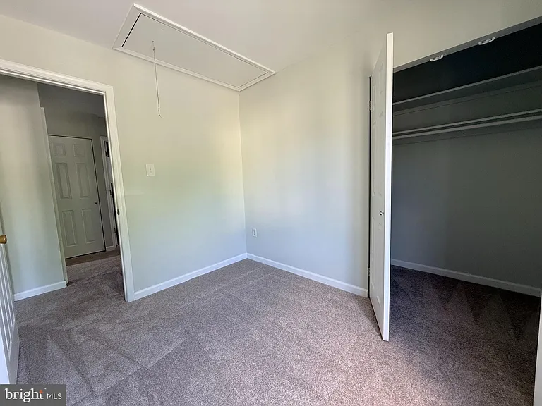 47 King Henry Cir #47 — Photo 18