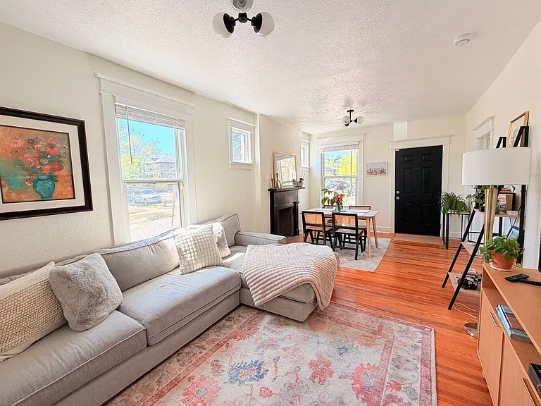 3300 Meade St — Photo 2