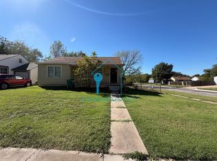 957 N Old Manor Rd, Wichita, KS 67208